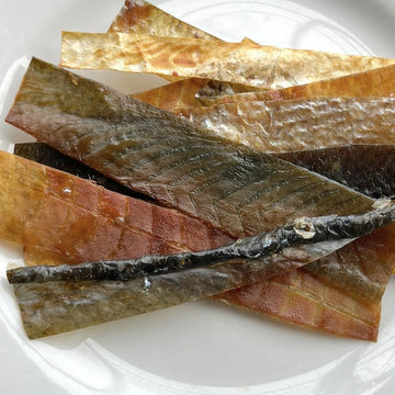 INUNOICHINICHI Salmon Skin Slices (20g)